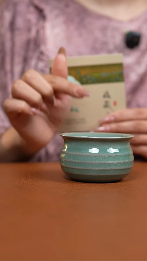 瓷片仿古翡翠绿釉炫纹杯一级礼盒