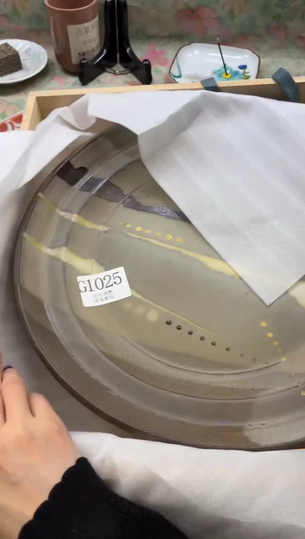 瓷片李*      G1025*