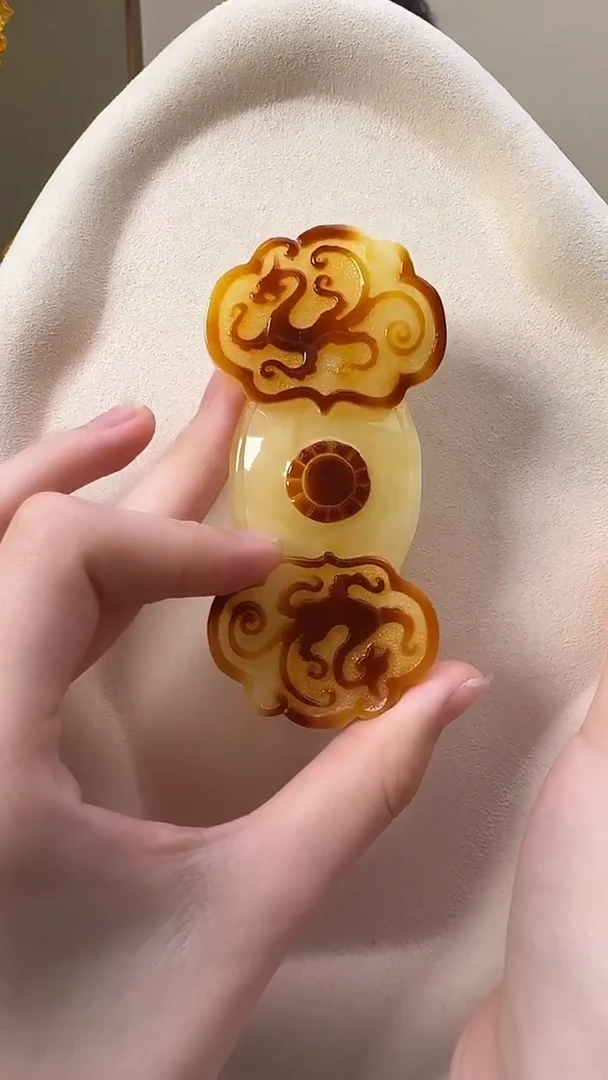 琥珀颈饰未镶嵌吊坠