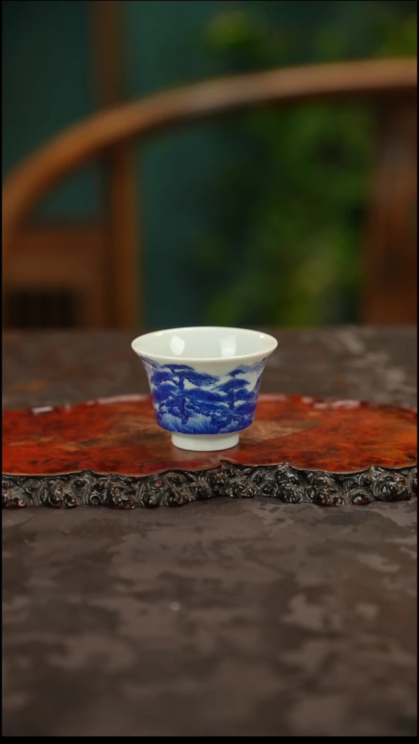 青花手绘山水主人杯