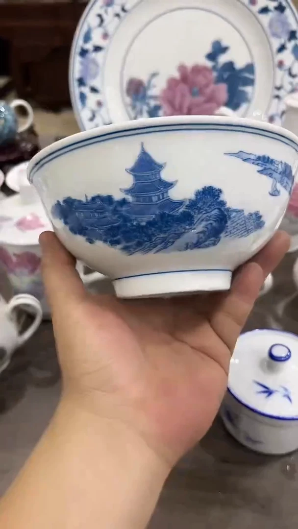 16.5厘米湖南醴陵釉下五彩陶瓷