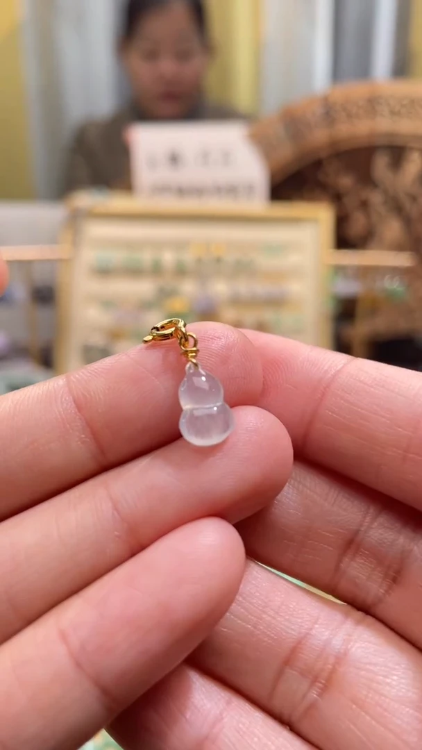 颈饰未镶嵌翡翠葫芦滴流