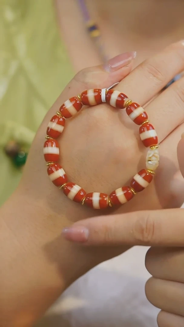 【闪购商品】玛瑙/玉髓手串未镶嵌多样性发其一