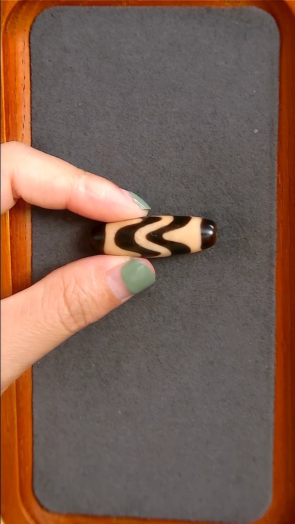 未镶嵌玛瑙/玉髓珠宝半成品上肯全手水纹牙12*37