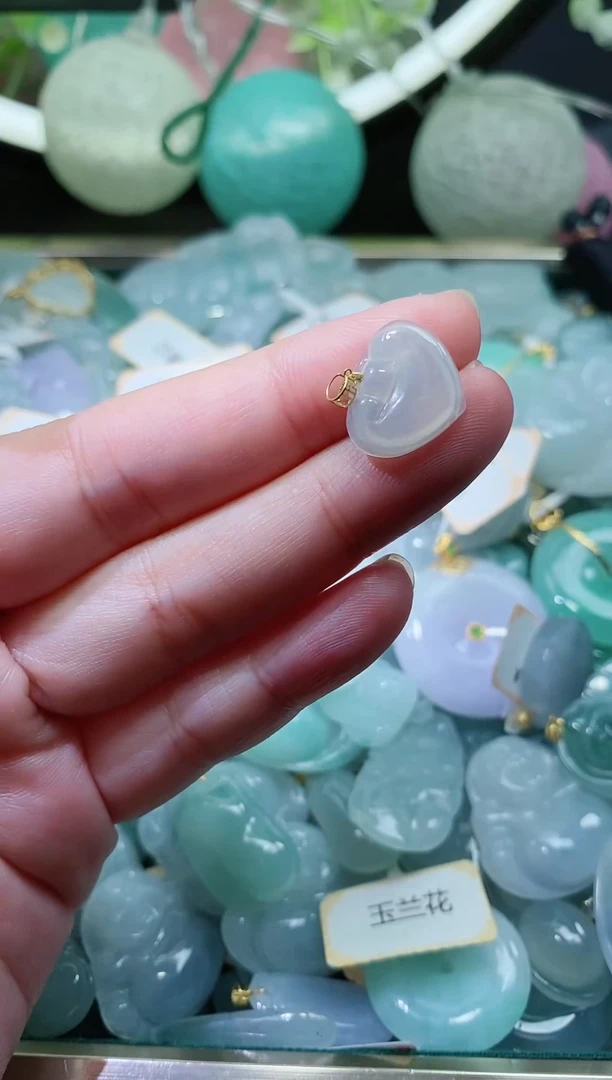 【闪购商品】翡翠颈饰18K金镶嵌天然A货翡翠一件