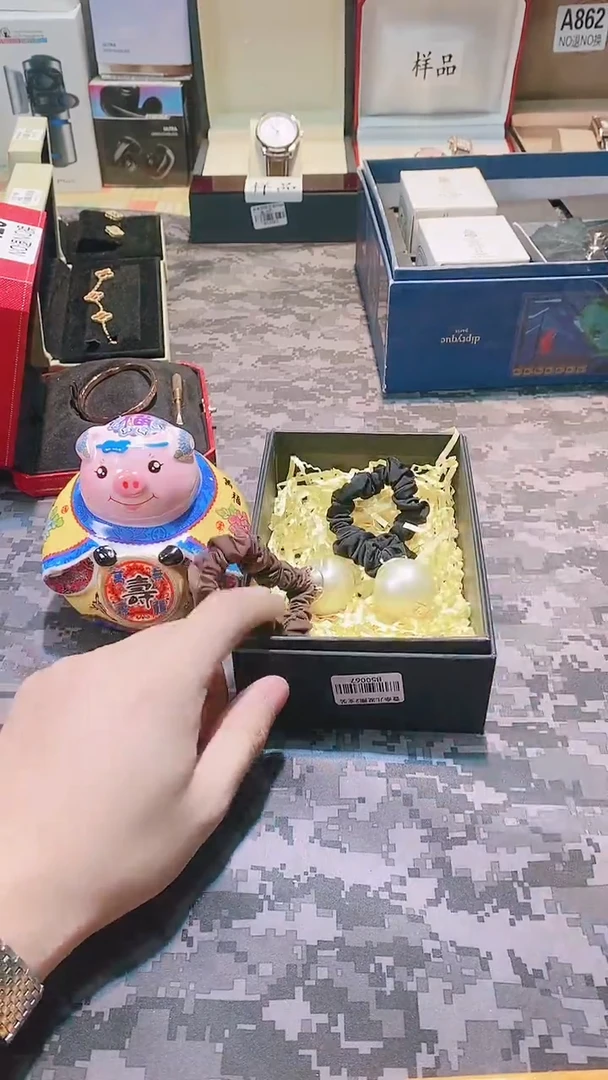 瓷片瓷器 库房到期 全部地板价@@1