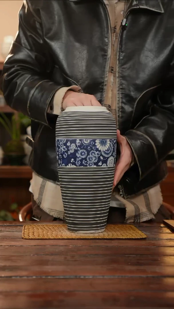 【闪购商品】摆件景德镇手绘艺术感-花瓶