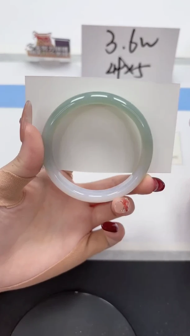 【闪购商品】石英质玉手镯未镶嵌A330-58.8