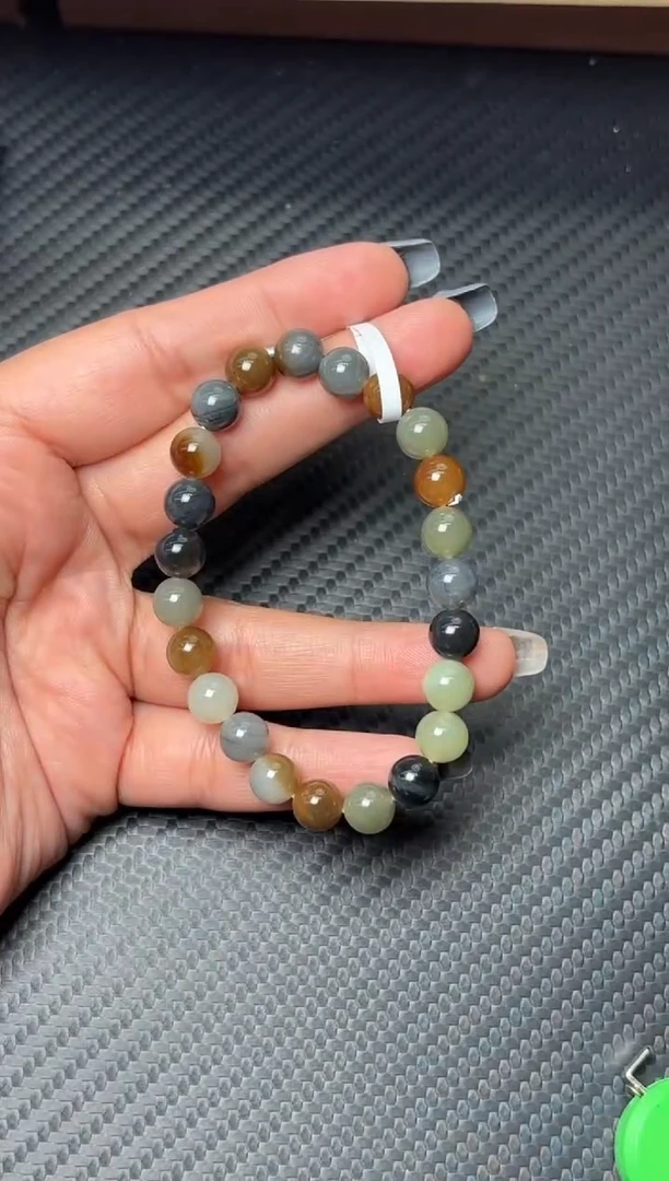 未镶嵌手串和田玉若羌微色差卡8m