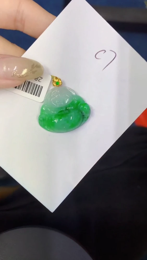 翡翠18K金镶嵌颈饰缅甸天然翡翠A货