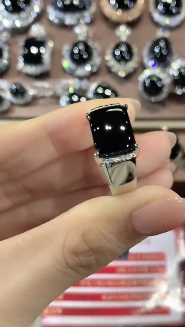 18K金镶嵌戒指翡翠C38翡翠