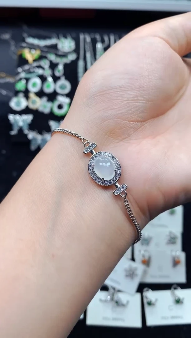 【闪购商品】翡翠手链银S925镶嵌8116