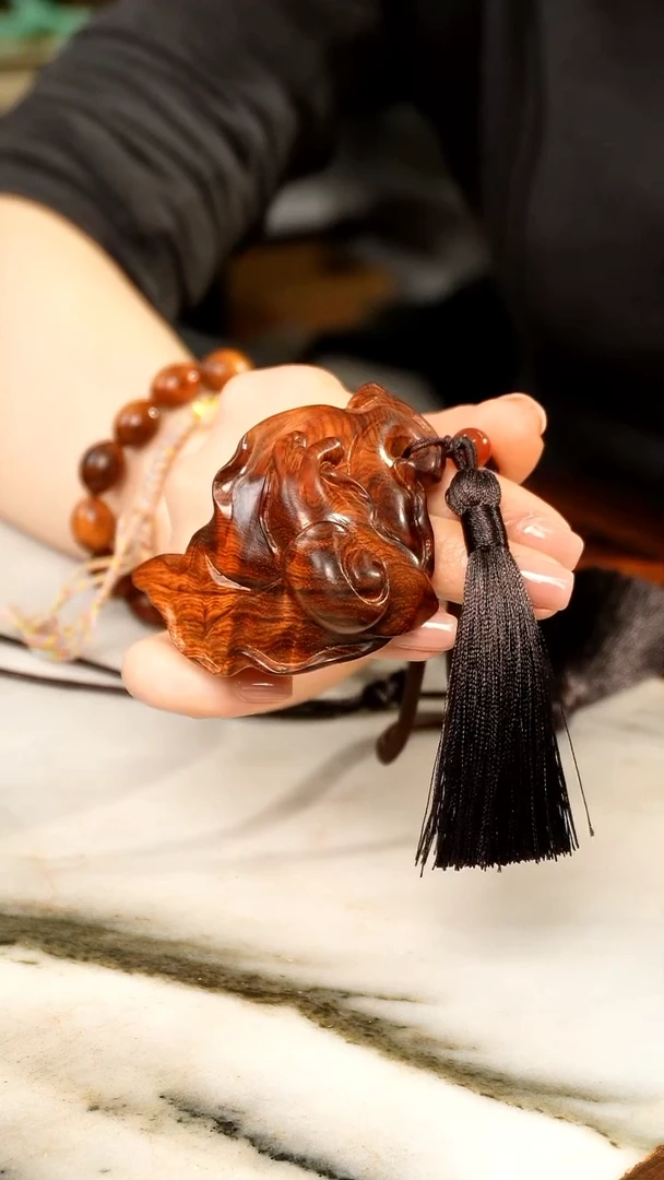 【闪购商品】黄花梨/降香黄檀海黄安居乐业手把件