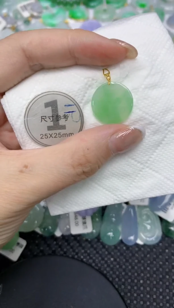 颈饰18K金镶嵌翡翠11111111
