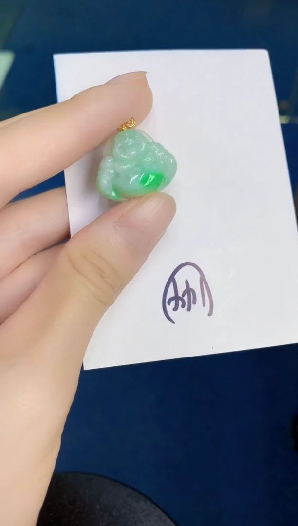 翡翠未镶嵌颈饰000000000