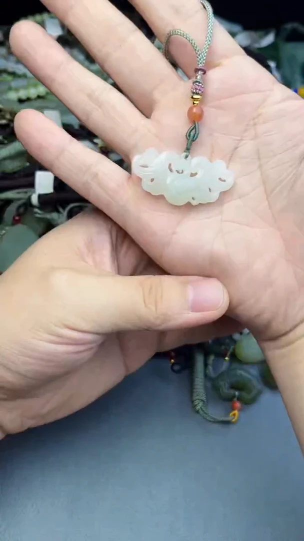 和田玉未镶嵌颈饰多样性发货   拍一发一