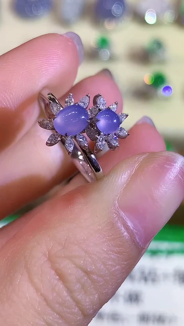 18K金镶嵌戒指翡翠JZ多样性发其一