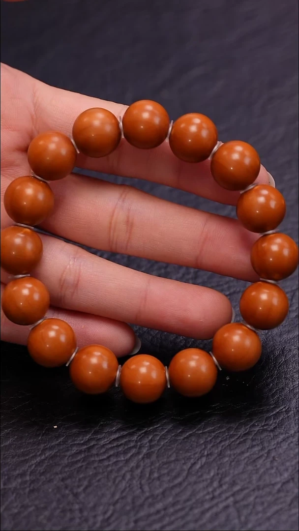 【闪购商品】橄榄核吊坠橄榄核