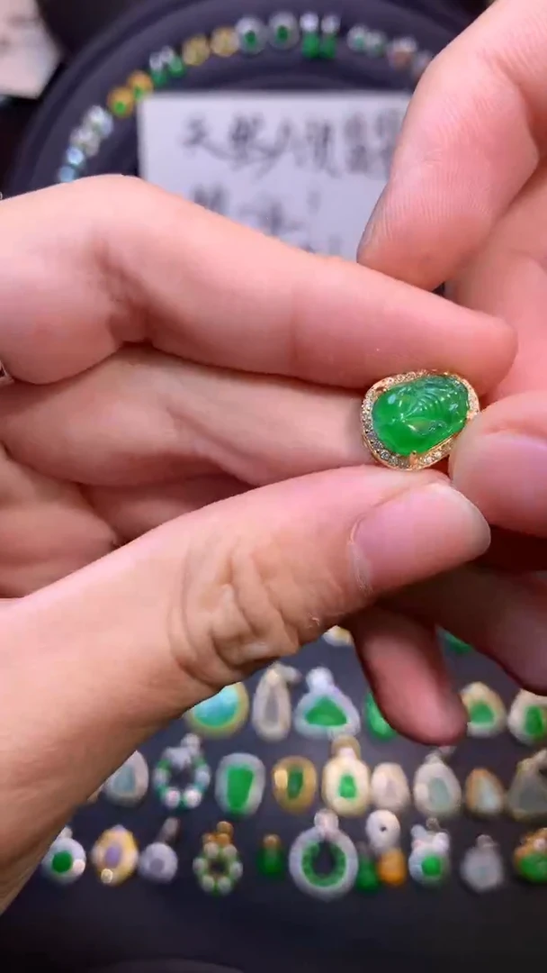 吊坠(不含链)银S925镶嵌翡翠1