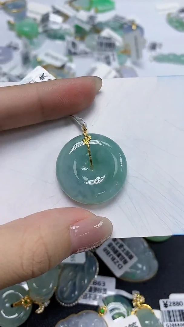 翡翠18K金镶嵌颈饰天然缅甸翡翠A货