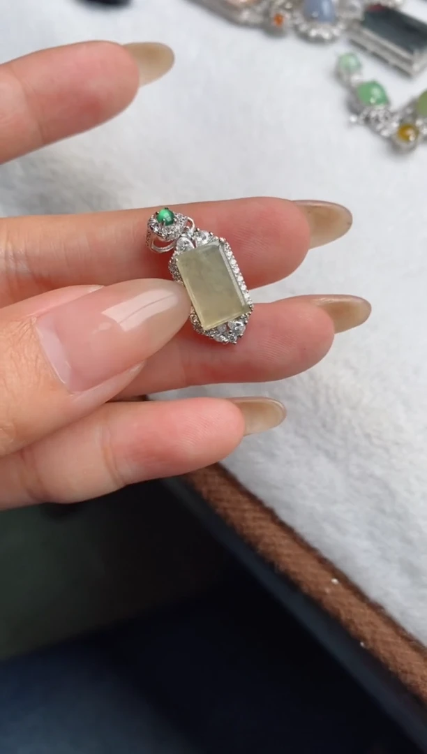 银S925镶嵌戒指翡翠天然A货翡翠