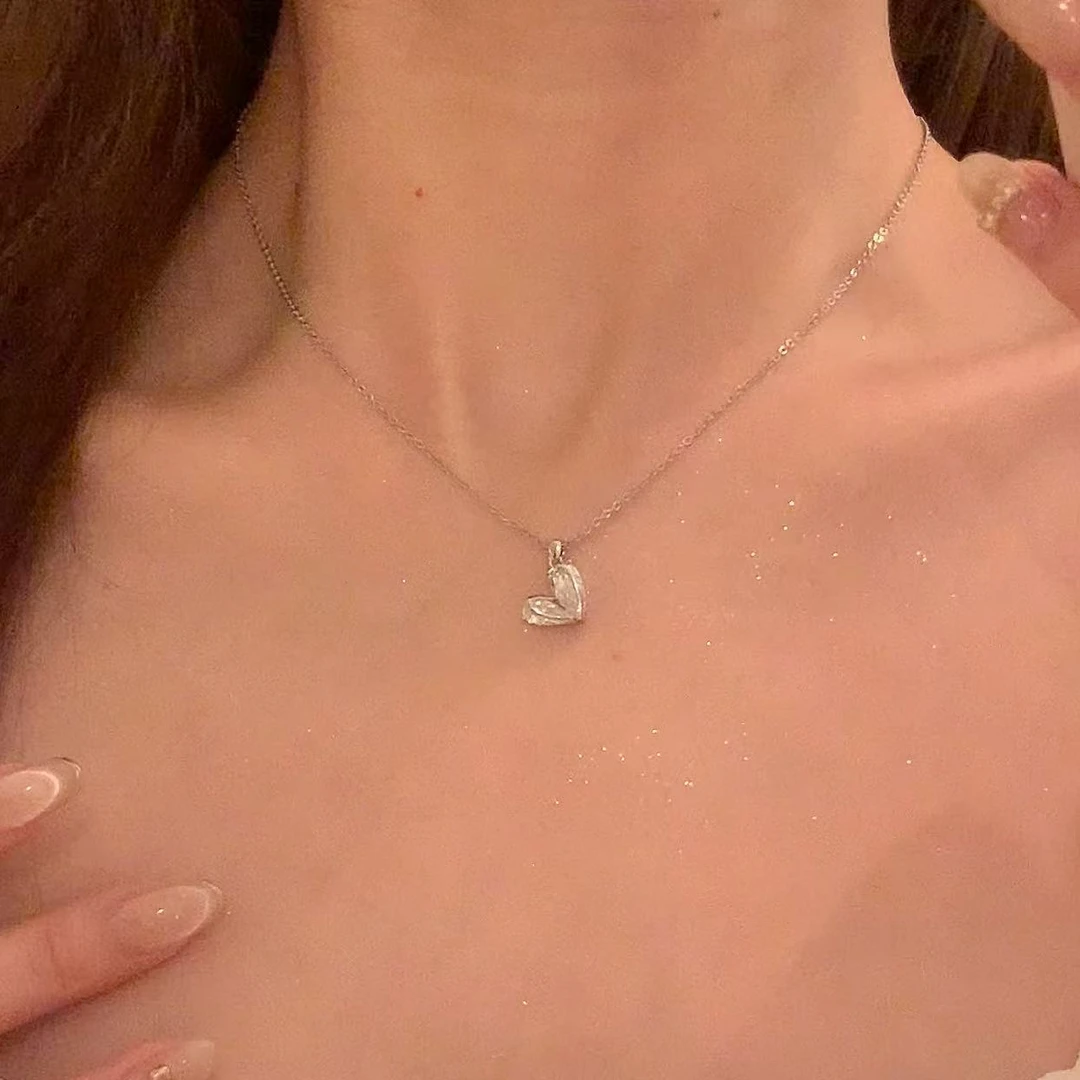 芒果饰品 铜合金项链 秋冬百搭闪锆爱心项链女气质锁骨链七夕礼物
