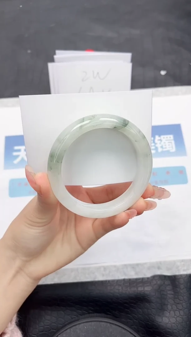 【闪购商品】石英质玉手镯未镶嵌O175-56.4