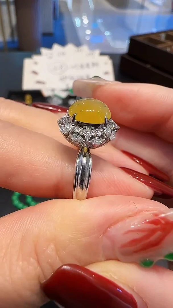 【闪购商品】翡翠戒指18K金镶嵌缅店A货翡翠戒指