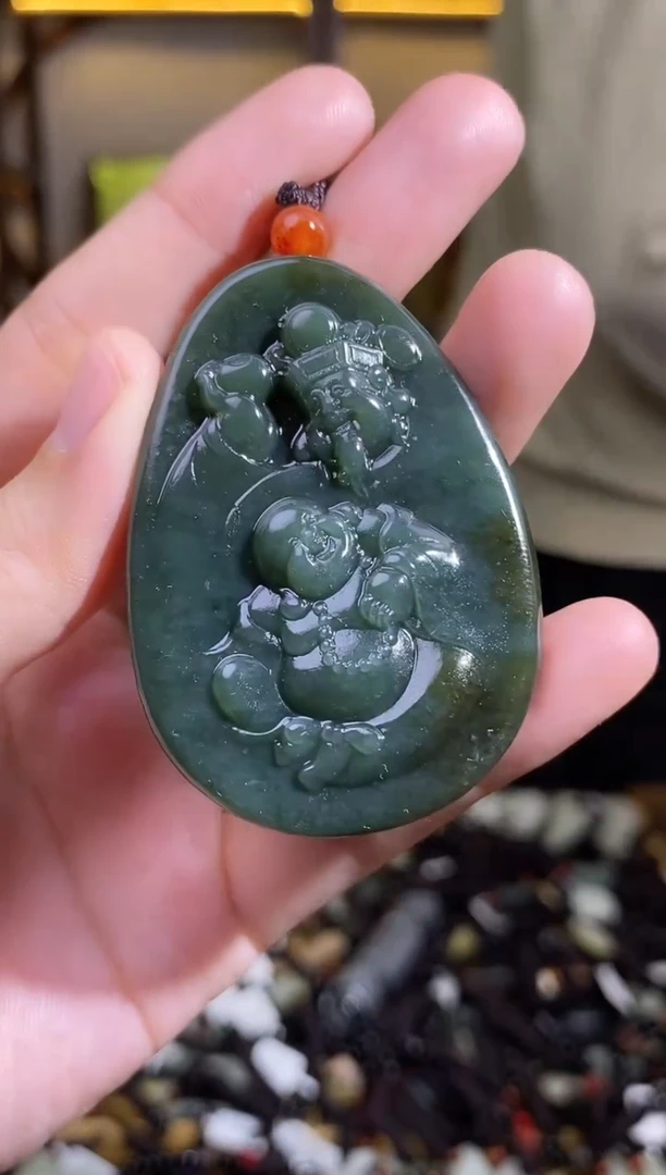 颈饰未镶嵌和田玉1