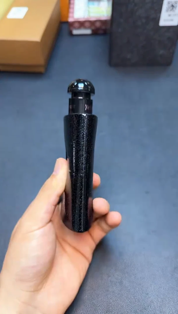 瓷片全新正品一件不留@@WE760