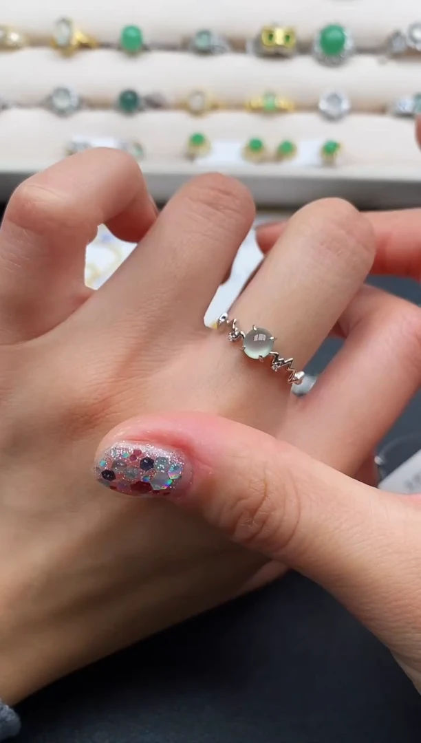 银S925镶嵌戒指翡翠7777777+4