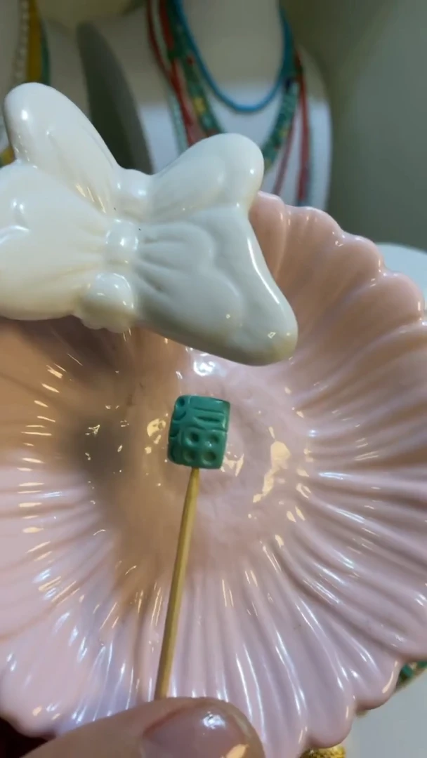 未镶嵌南红玛瑙珠宝奇石9.6*8mm