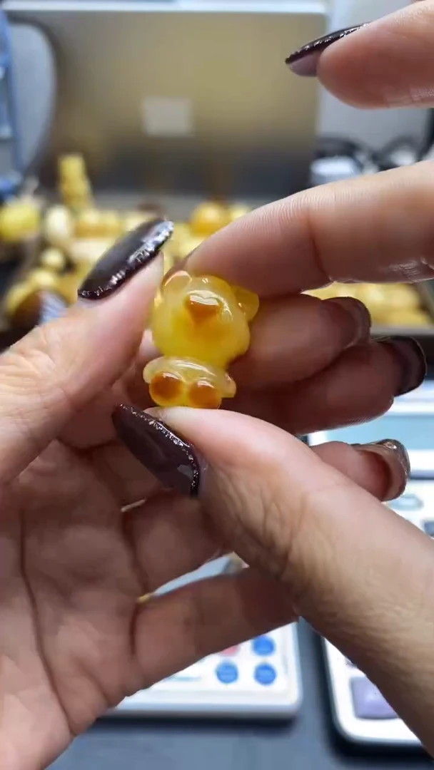 琥珀未镶嵌珠宝奇石709