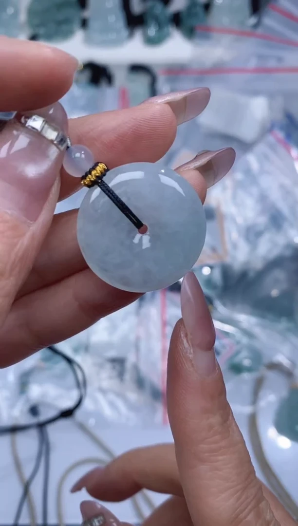 颈饰未镶嵌翡翠吊坠