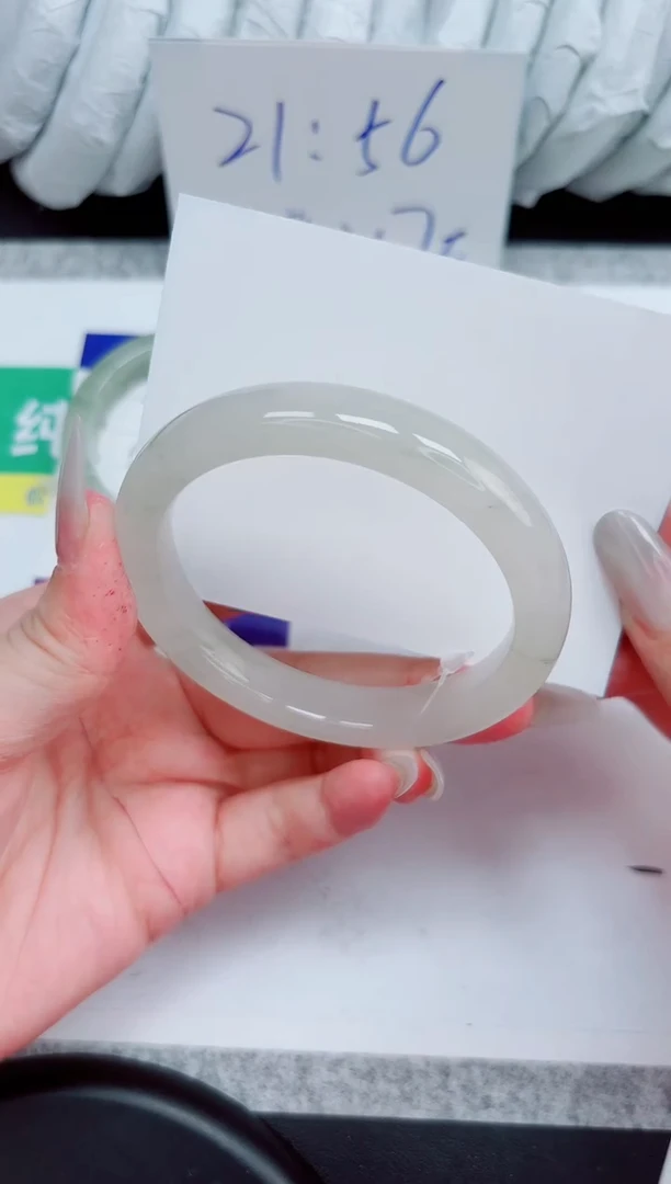 石英质玉手镯未镶嵌29-59.8