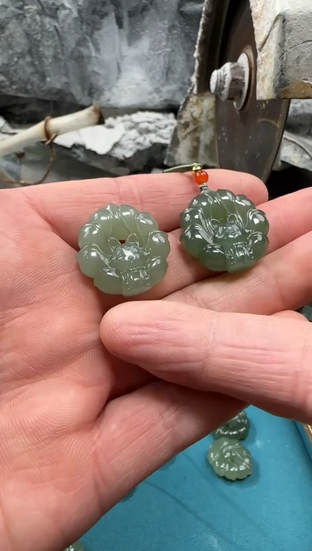 和田玉未镶嵌颈饰吊坠多样性拍一发一件