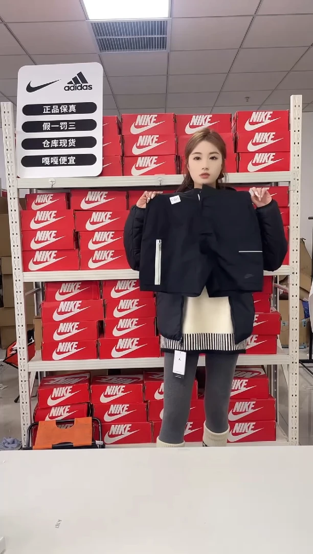 编码021闪购尺码  Nike/耐克卫衣卫裤以直播间过款为主