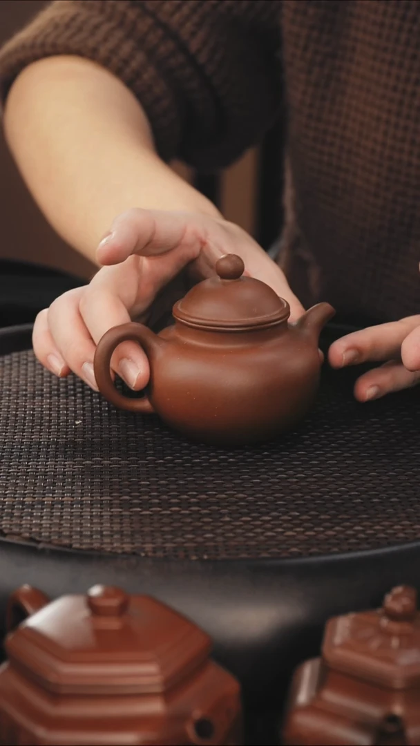 茶壶紫砂掇球 紫泥