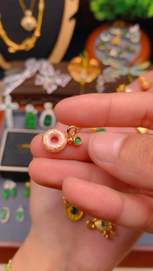 【闪购商品】翡翠吊坠(不含链)银S925镶嵌甜甜圈