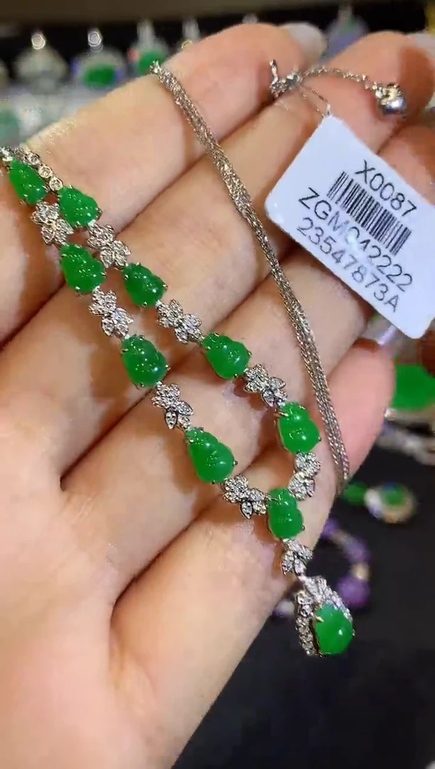 翡翠18K金镶嵌套链SY0087多样性发其一