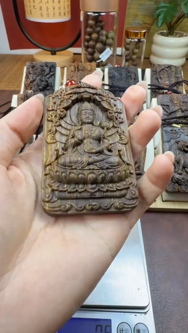 木木雕款 芽庄 十二生肖守护  大势至 8cm 送养香瓶