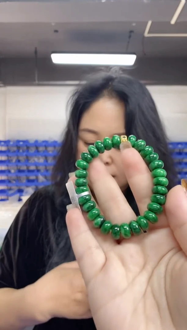 【闪购商品】翡翠手串未镶嵌多样性发其一颜色微差