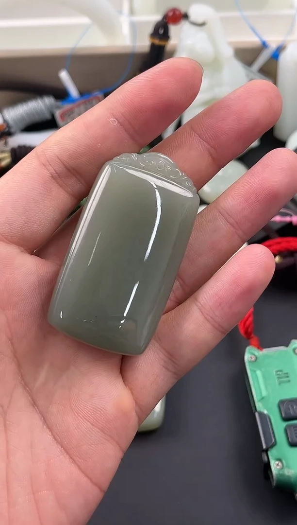 手串未镶嵌和田玉且末青白无事牌微色差