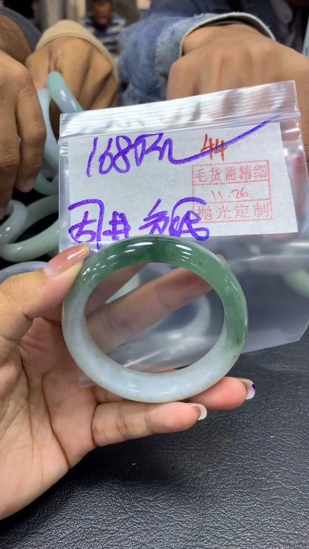 未镶嵌定制翡翠毛货需精细抛光+拍一发一+44