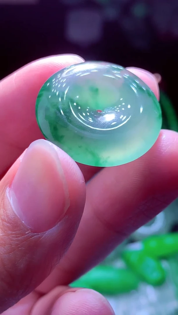 未镶嵌定制翡翠0***?翡翠毛货定制