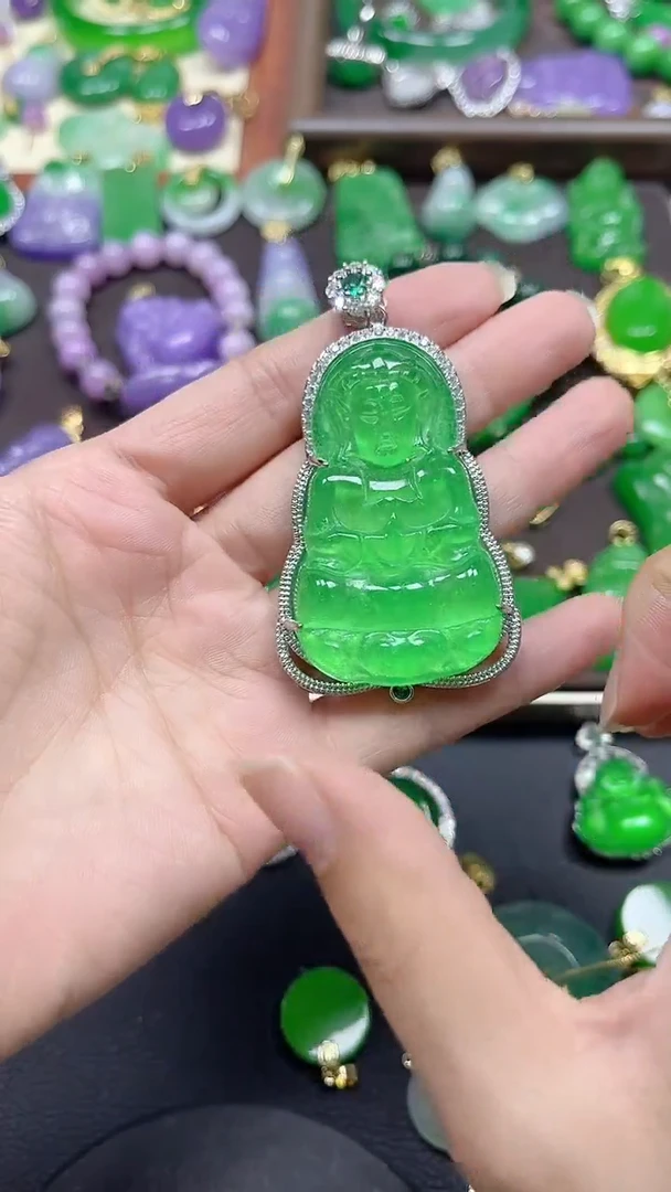 颈饰未镶嵌翡翠冰绿镶嵌大观音