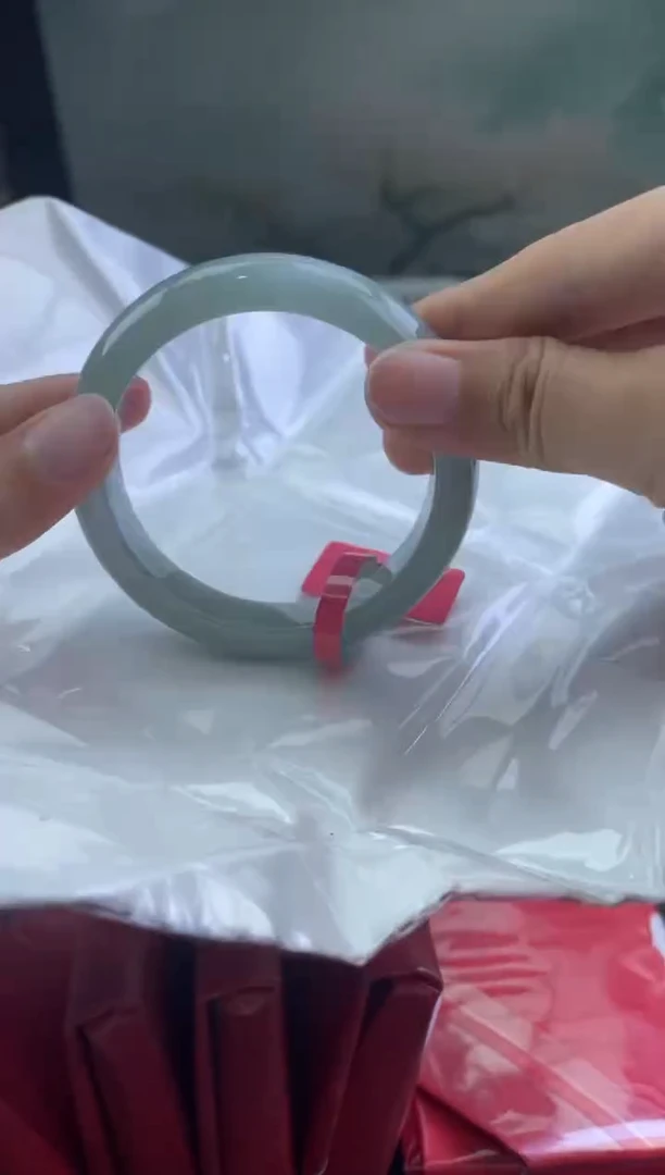 翡翠手镯未镶嵌8翡翠手镯