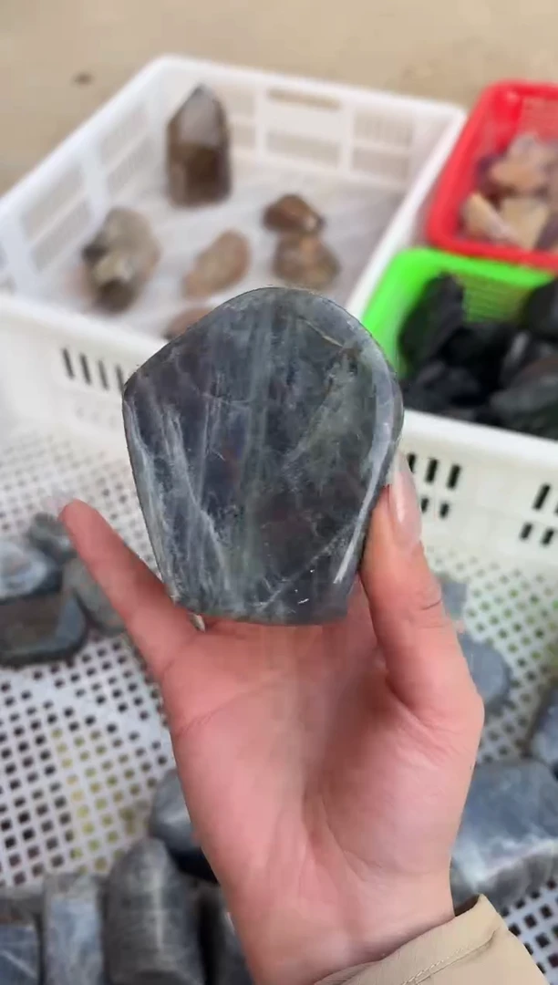【闪购商品】水晶摆件未镶嵌lachang石 882