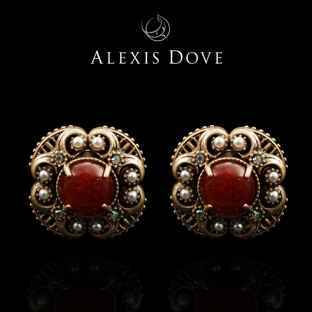 铜合金合成锆石耳饰 【乐亿】复古浮雕镂空红色耳拍VI