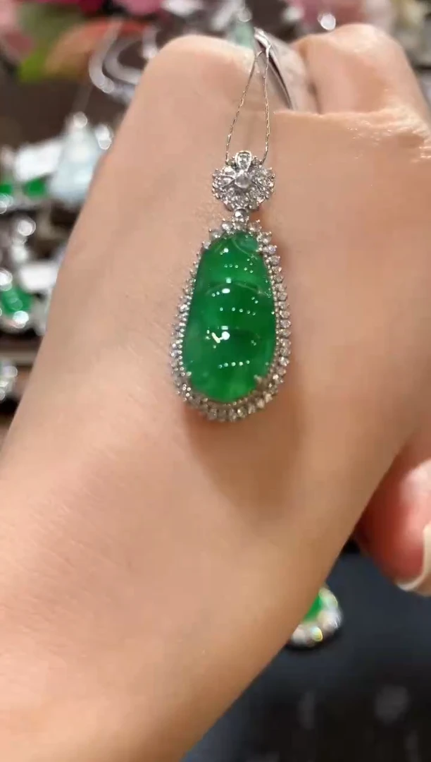 吊坠(不含链)18K金镶嵌翡翠n6